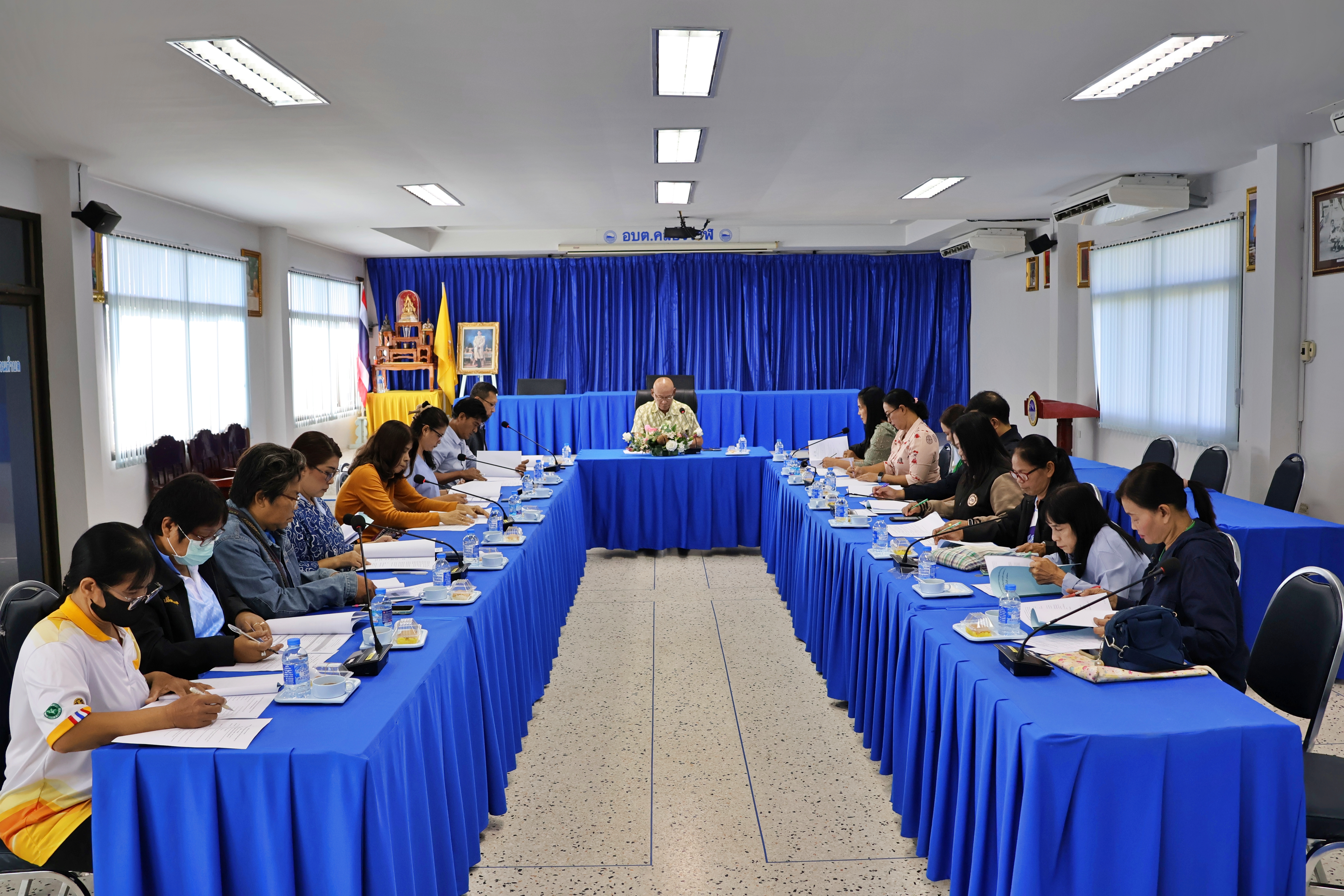 ประชุมคณะกรรมการกองทุนหลักประกันสุขภาพองค์การบริหารส่วนตำบลองวาฬ ประชุมครั้งที่ 3 ประจำปีงบประมาณ 2568