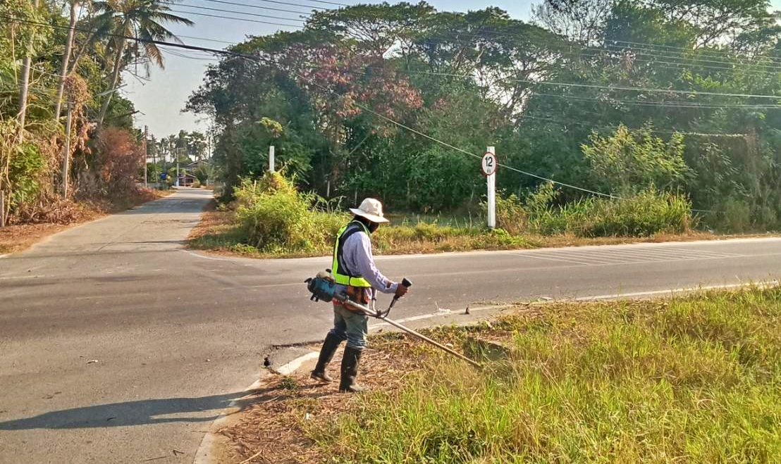 ปรับปรุงภูมิทัศน์ หมู่ที่ 2 บ้านหนองหิน ตำบลคลองวาฬ