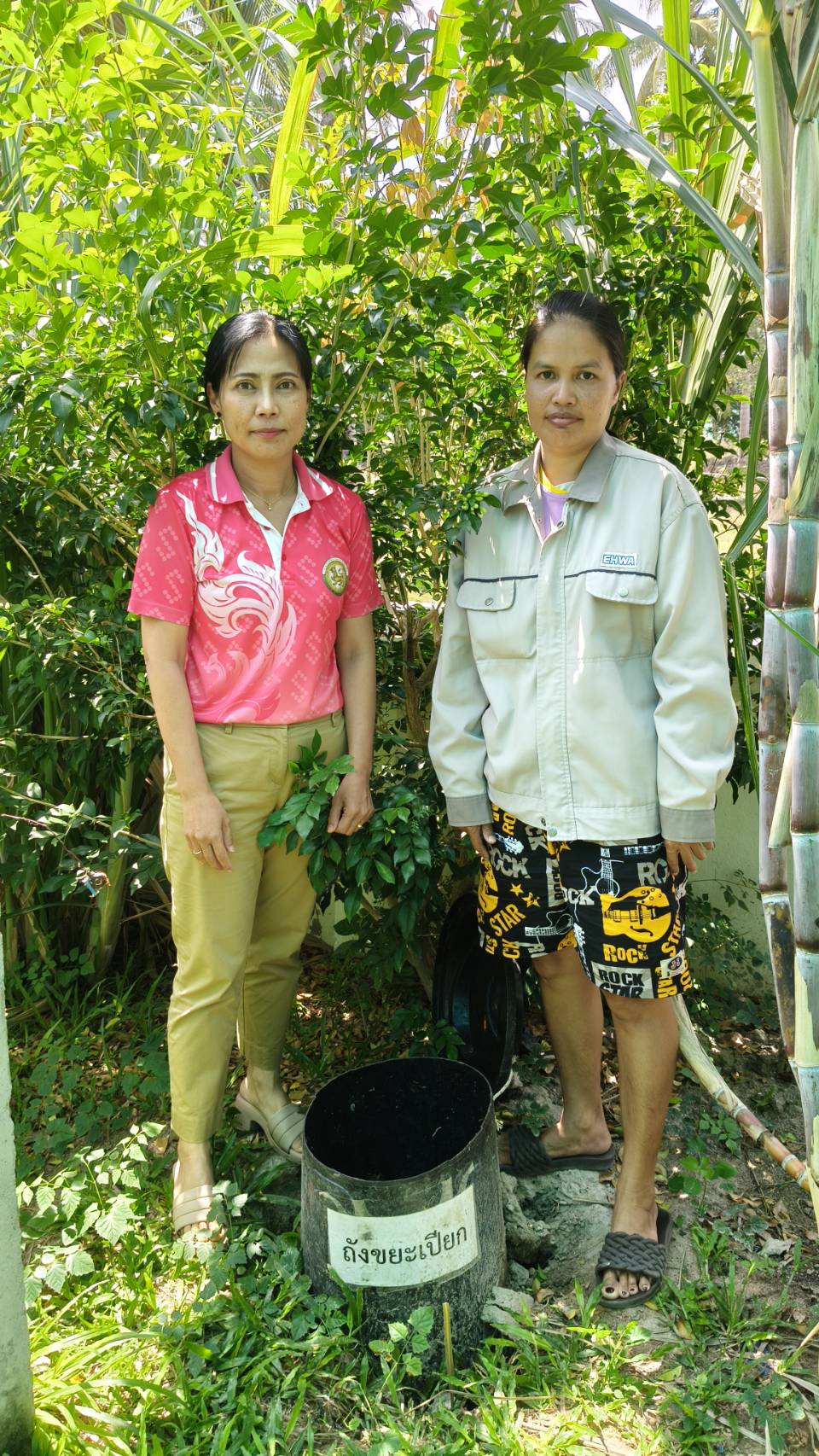ลงพื้นที่สำรวจ ติดตาม การขับเคลื่อนการจัดทำถังขยะเปียกลดโลกร้อน